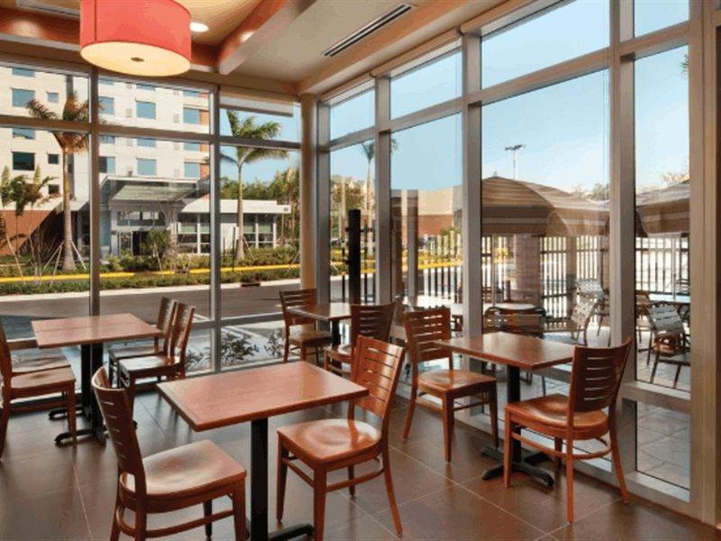 Hyatt Place Fort Lauderdale Airport/Cruise Port Dania Beach Εξωτερικό φωτογραφία